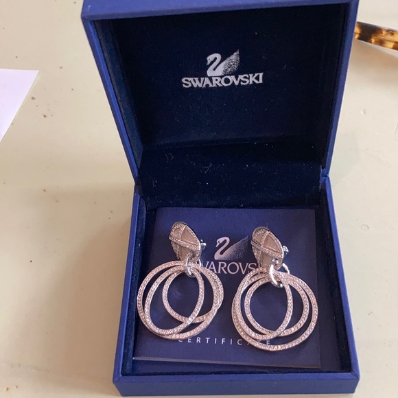 Swarovski clip on beautiful hoop earrings - Picture 1 of 2